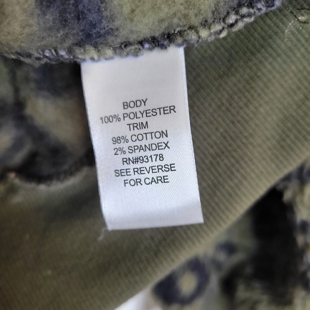 Workshop Republic Clothing Top Leopard Green Sherpa Sweatshirt Women SIze 2X - Picture 12 of 13